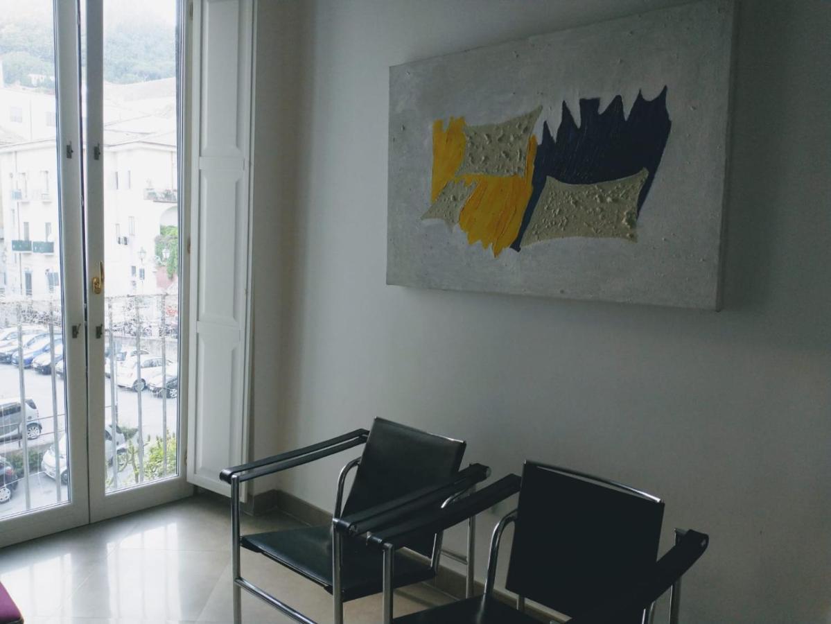 Angeli di terra Hotel Salerno Bagian luar foto